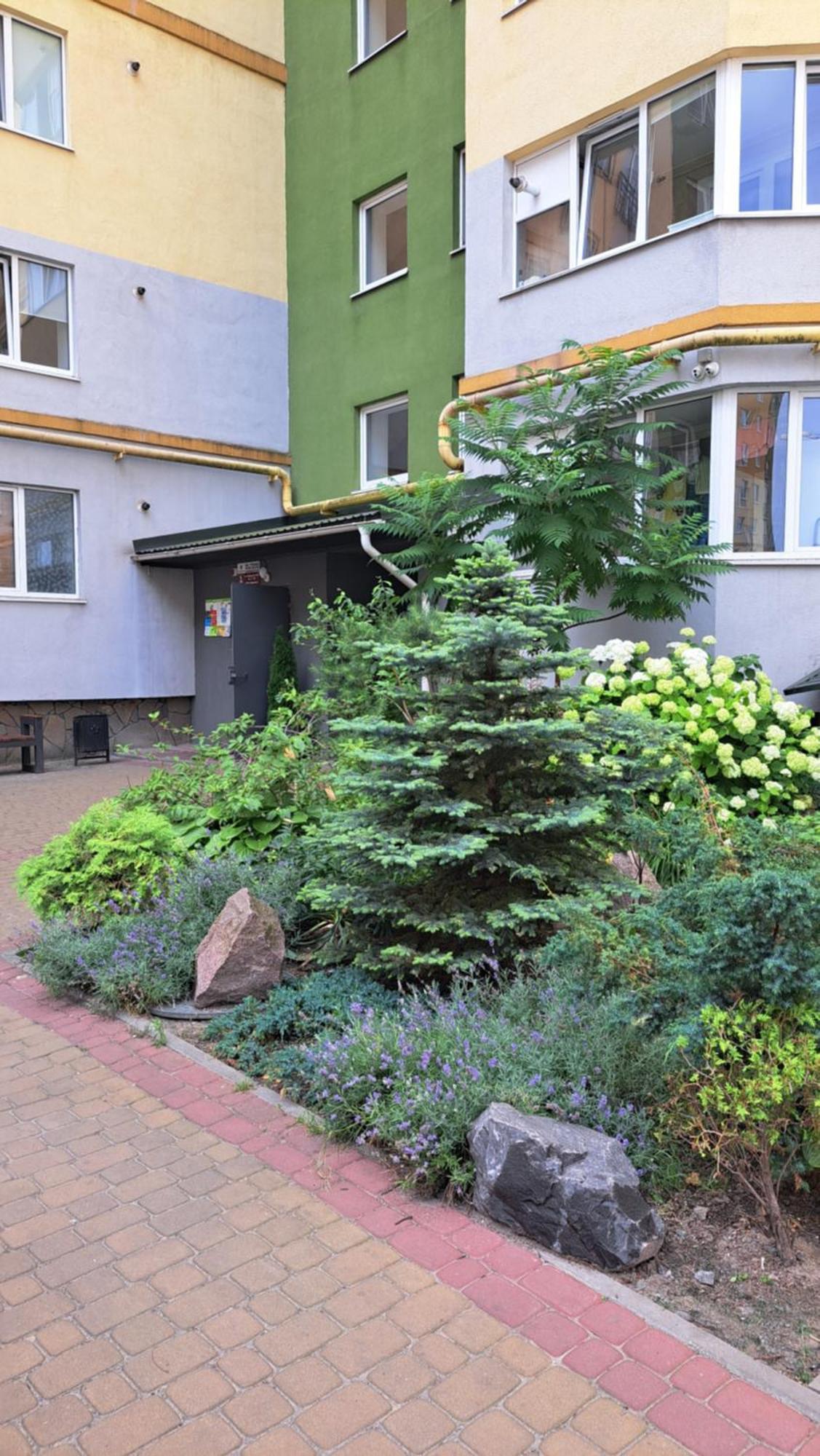 Апартаменти Центр Міста Біля Жд Вокзалу Перемоги Lutsk Exterior photo